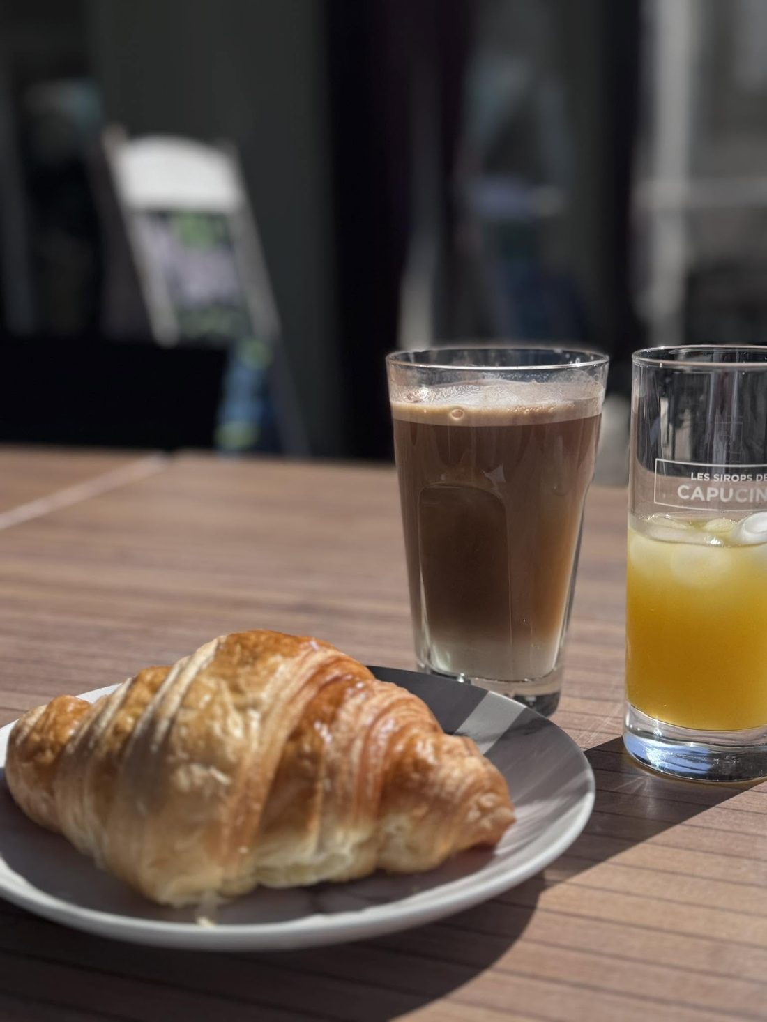Petit-déjeuner en terrasse au Shelby