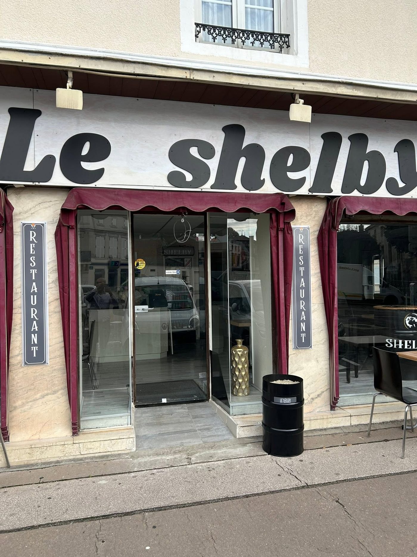Façade du restaurant Le Shelby à Wassy